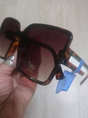 New Bob Mackie Brown Tortoise Sunglasses